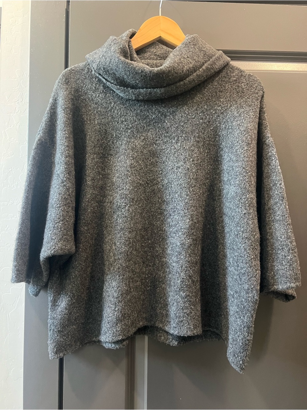 Krimson Klover Overside Cowl Neck-Turtleneck Sweater Wool/Yak blend Sz XS